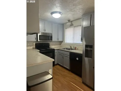 445 Timothy Street Junction City OR 97448