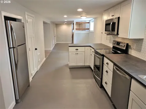 6313 SE 92nd Avenue Portland OR 97266