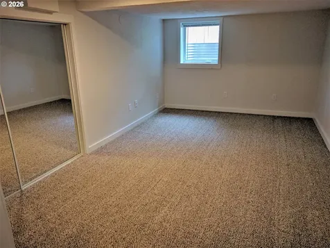 6313 SE 92nd Avenue Portland OR 97266