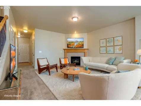 736 N Little Oak Street Newberg OR 97132