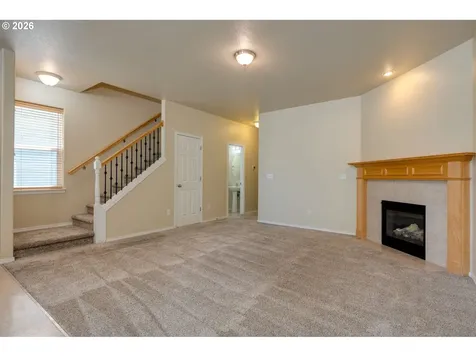 736 N Little Oak Street Newberg OR 97132