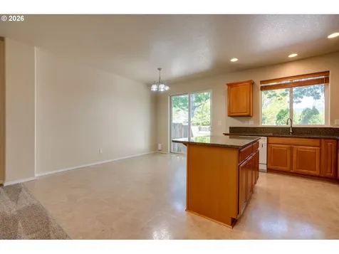 736 N Little Oak Street Newberg OR 97132
