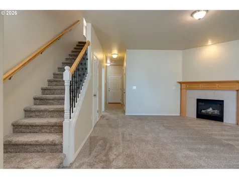 736 N Little Oak Street Newberg OR 97132