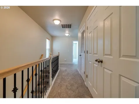 736 N Little Oak Street Newberg OR 97132