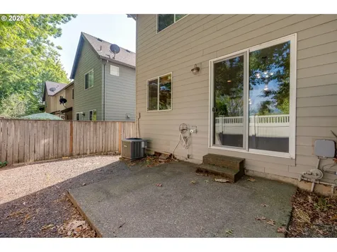 736 N Little Oak Street Newberg OR 97132
