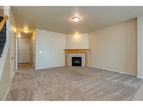 736 N Little Oak Street Newberg OR 97132
