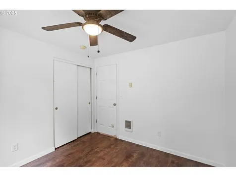 1040 Ashland Street Kalama WA 98625