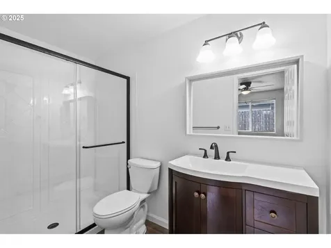 1040 Ashland Street Kalama WA 98625