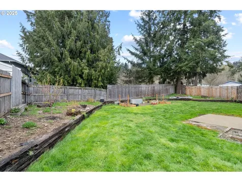 1040 Ashland Street Kalama WA 98625