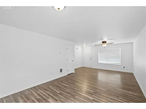 1040 Ashland Street Kalama WA 98625