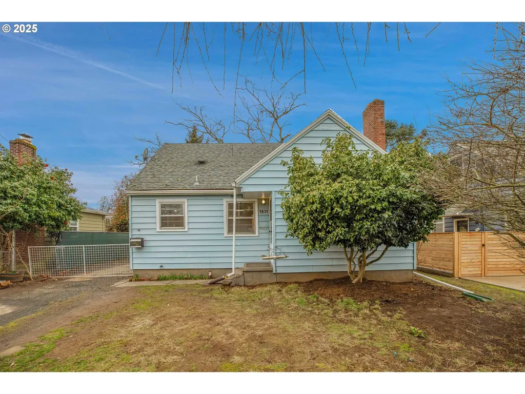 5835 N Boston Avenue Portland OR 97217