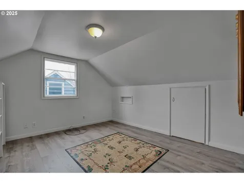 5835 N Boston Avenue Portland OR 97217
