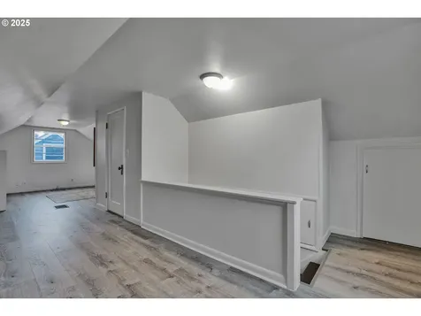 5835 N Boston Avenue Portland OR 97217