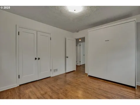 5835 N Boston Avenue Portland OR 97217