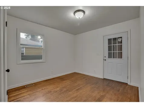 5835 N Boston Avenue Portland OR 97217