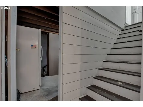 5835 N Boston Avenue Portland OR 97217