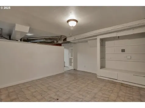 5835 N Boston Avenue Portland OR 97217