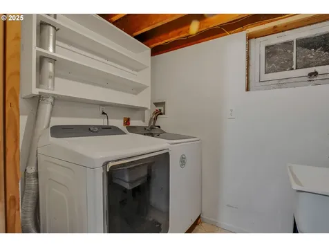 5835 N Boston Avenue Portland OR 97217