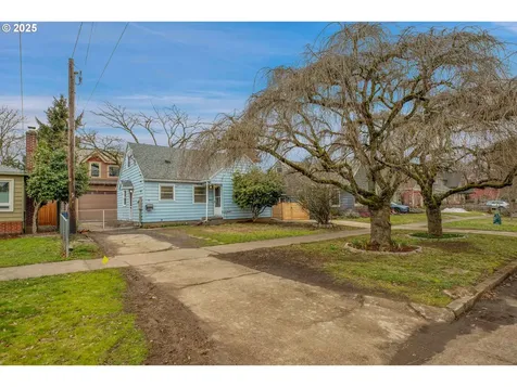 5835 N Boston Avenue Portland OR 97217