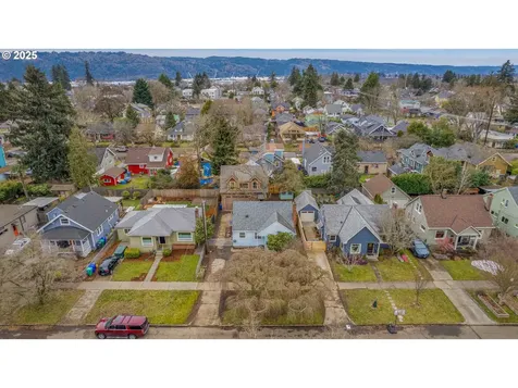 5835 N Boston Avenue Portland OR 97217