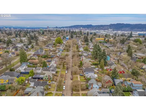 5835 N Boston Avenue Portland OR 97217