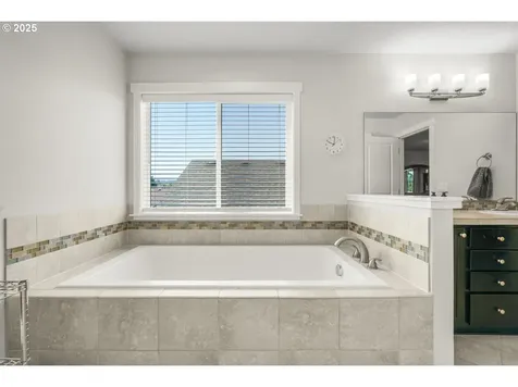860 SE Pineview Court Estacada OR 97023