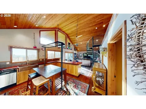 99106 E Freeman Lane Brookings OR 97415