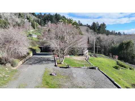 99106 E Freeman Lane Brookings OR 97415