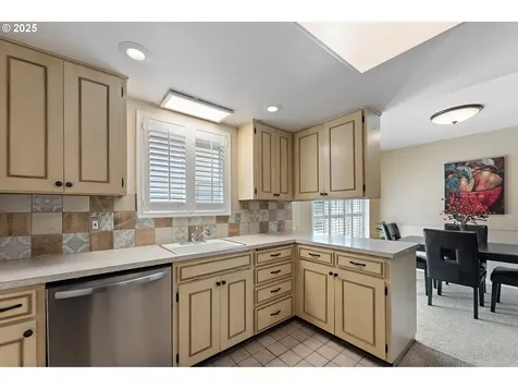 15920 SW Royalty Parkway Portland OR 97224