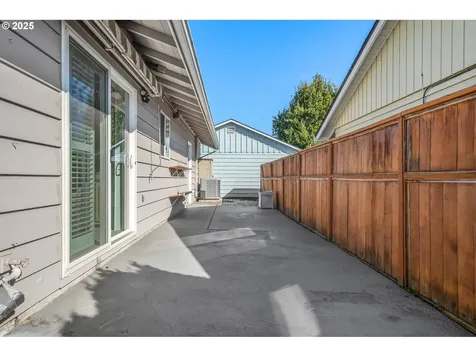 15920 SW Royalty Parkway Portland OR 97224
