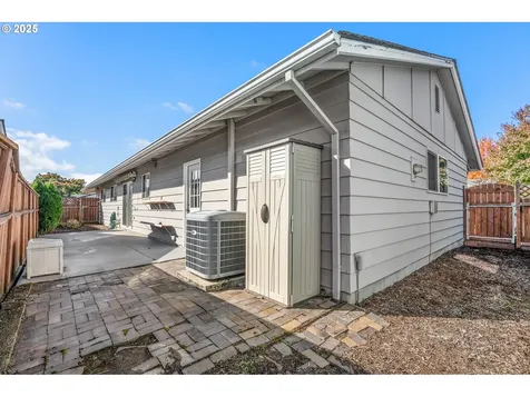 15920 SW Royalty Parkway Portland OR 97224