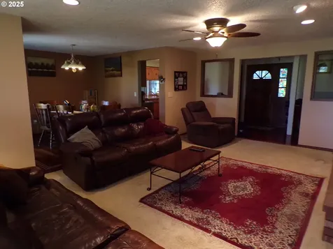 2410 NE 172nd Avenue Vancouver WA 98684