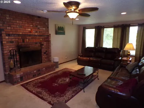 2410 NE 172nd Avenue Vancouver WA 98684