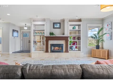 751 Lakeview Drive Ilwaco WA 98624