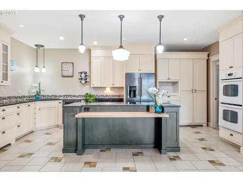 751 Lakeview Drive Ilwaco WA 98624