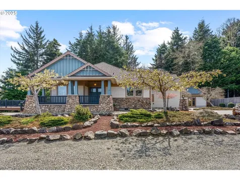 751 Lakeview Drive Ilwaco WA 98624