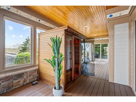 751 Lakeview Drive Ilwaco WA 98624