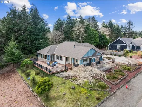 751 Lakeview Drive Ilwaco WA 98624