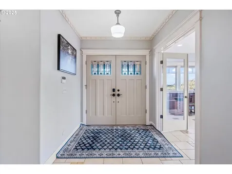 751 Lakeview Drive Ilwaco WA 98624
