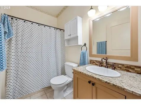 751 Lakeview Drive Ilwaco WA 98624