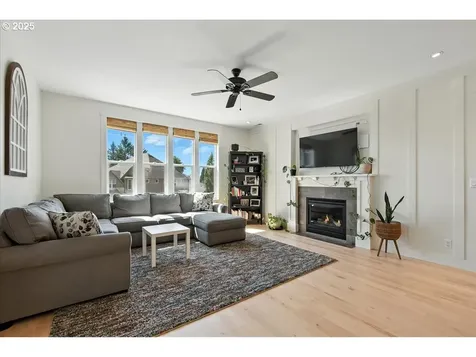 698 51st Street Washougal WA 98671