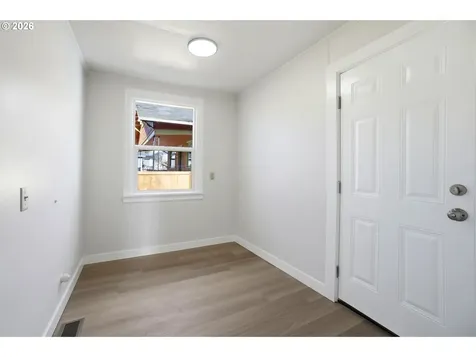2542 SE 18th Avenue Portland OR 97202