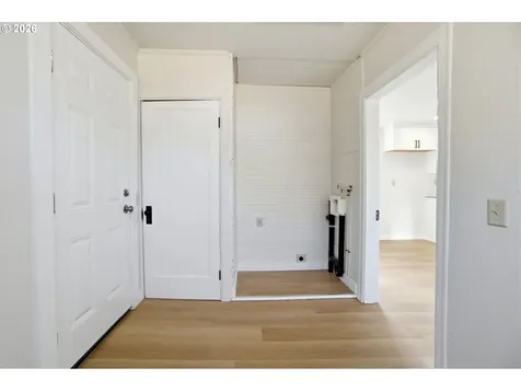 2542 SE 18th Avenue Portland OR 97202