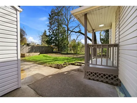 2542 SE 18th Avenue Portland OR 97202