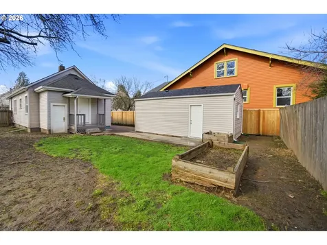 2542 SE 18th Avenue Portland OR 97202