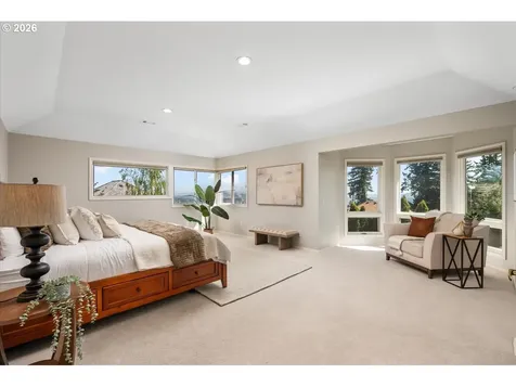 21470 Rosepark Court West Linn OR 97068
