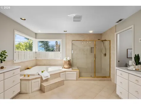 21470 Rosepark Court West Linn OR 97068