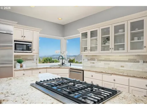 21470 Rosepark Court West Linn OR 97068
