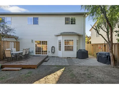 1433 NE Edgefield Street Hillsboro OR 97124