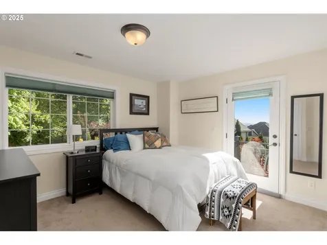 3720 NW Devoto Lane Portland OR 97229